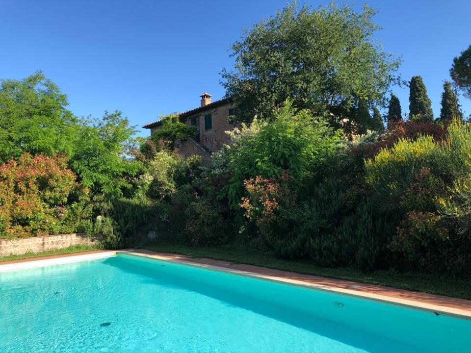 Al Giardino Degli Etruschi ξενώνας Κιούζι Εξωτερικό φωτογραφία