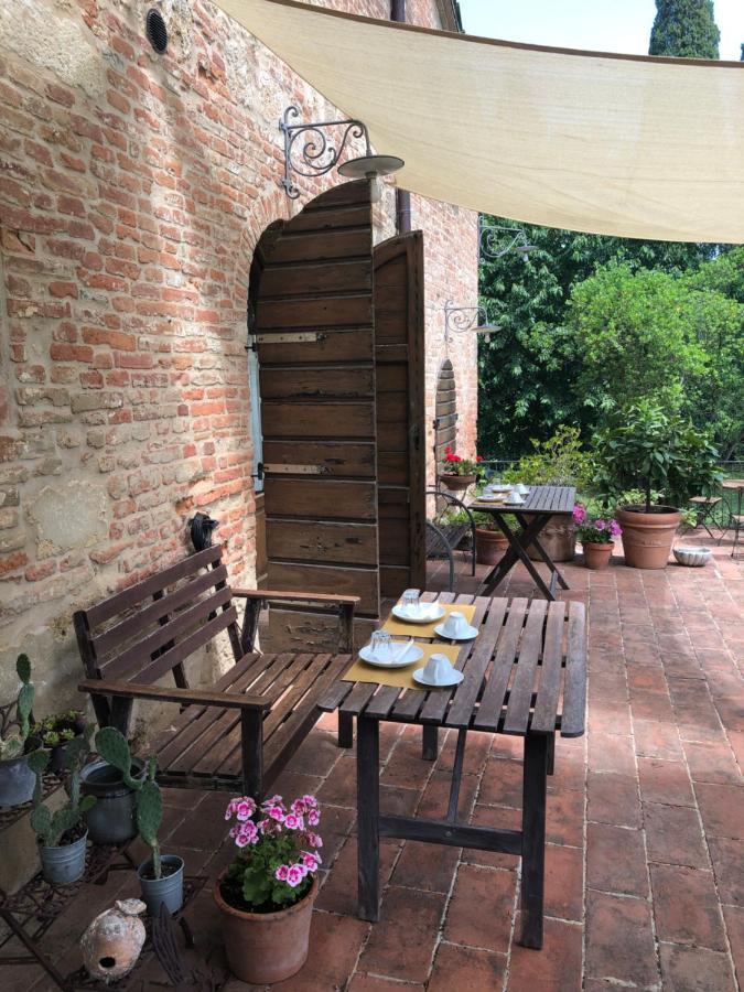 Al Giardino Degli Etruschi ξενώνας Κιούζι Εξωτερικό φωτογραφία