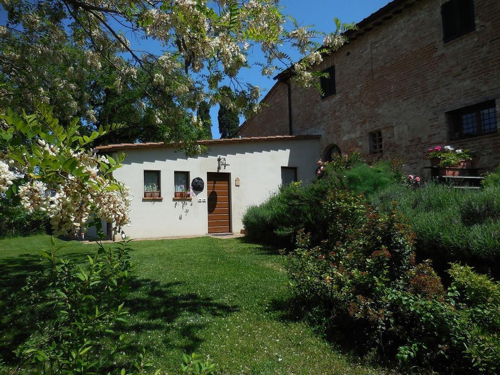 Al Giardino Degli Etruschi ξενώνας Κιούζι Εξωτερικό φωτογραφία